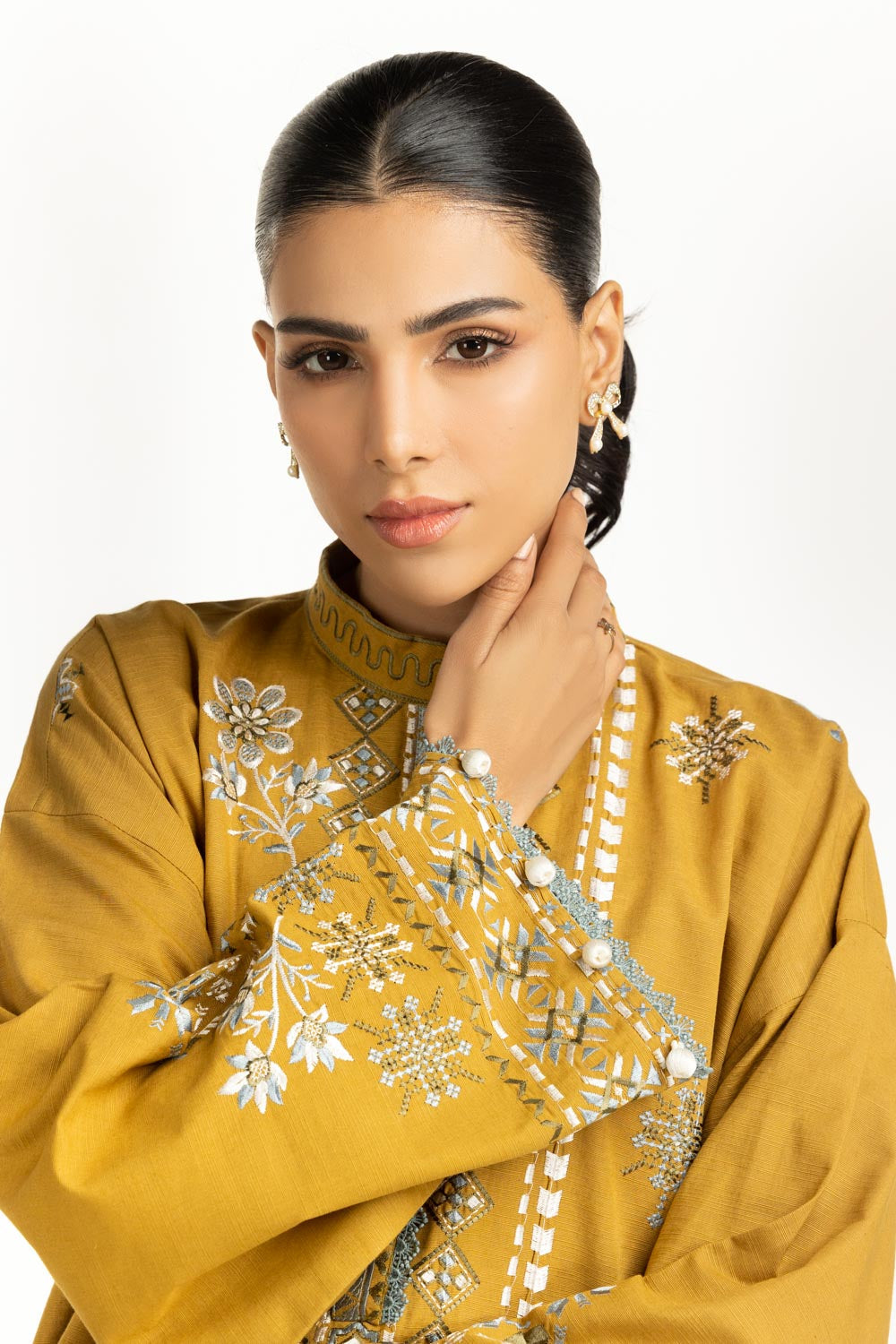 ZT-0001 Khaddar Embroidered Co-Ord Set IUSTTS-1209